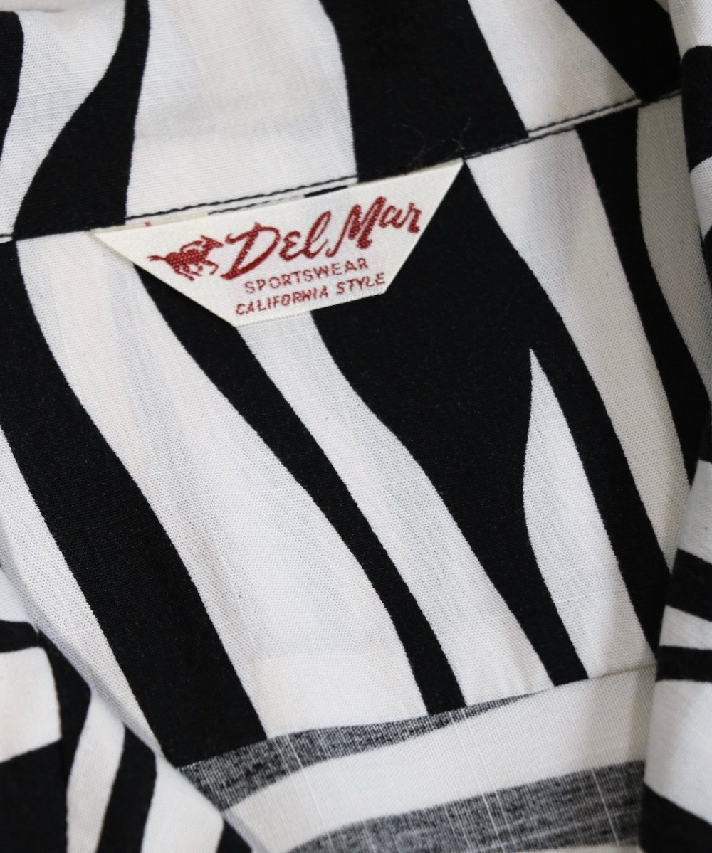 DEL MAR sportswear / W-POCKET ANIMAL SHIRT