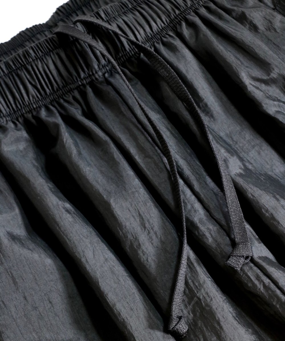 LOCALINA / HOPPING NYLON PANTS