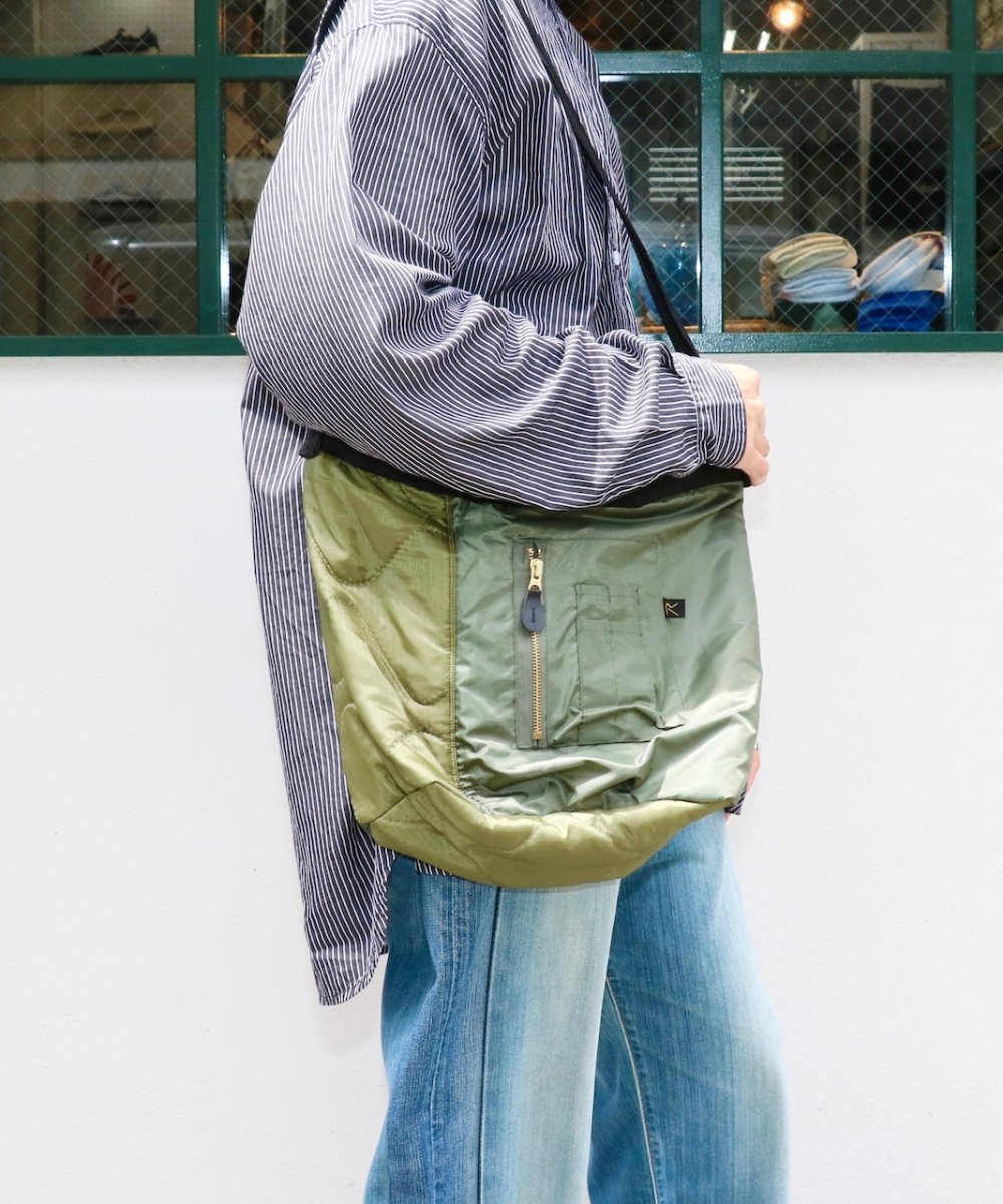 THRIFTY LOOK / SMALL MA-1 SHOULDER BAG