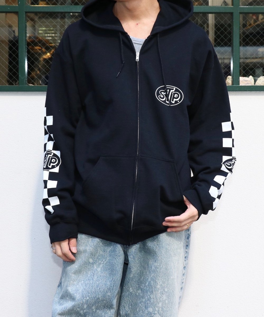 STP / CHECKER LOGO ZIP-UP HOODIE