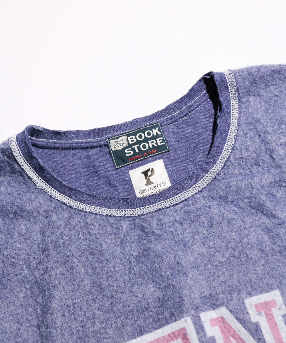 The BOOK STORE / IVY LEAGUE OTHER SIDE PRINTED PENN SWEAT