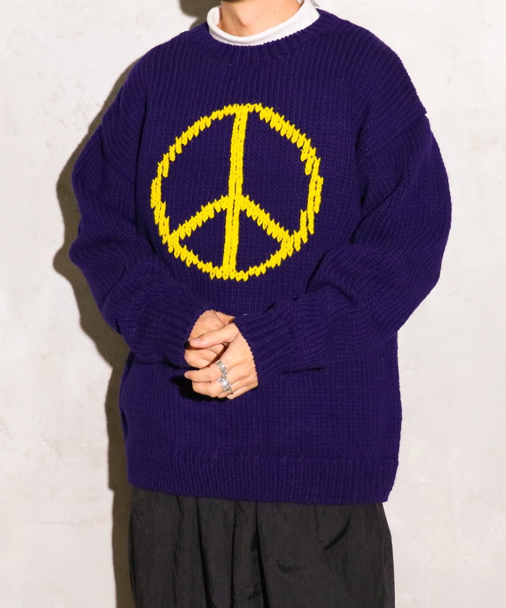 THRIFTY LOOK / PEACE HAND KNIT CREW