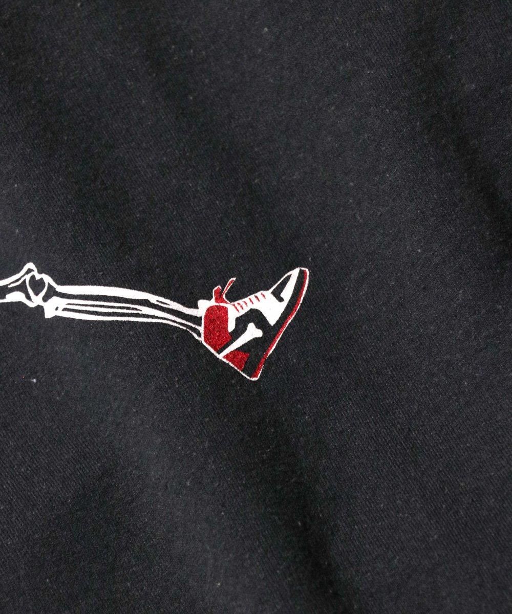 THRIFTY LOOK / JUMP SKULL CREW SWEAT