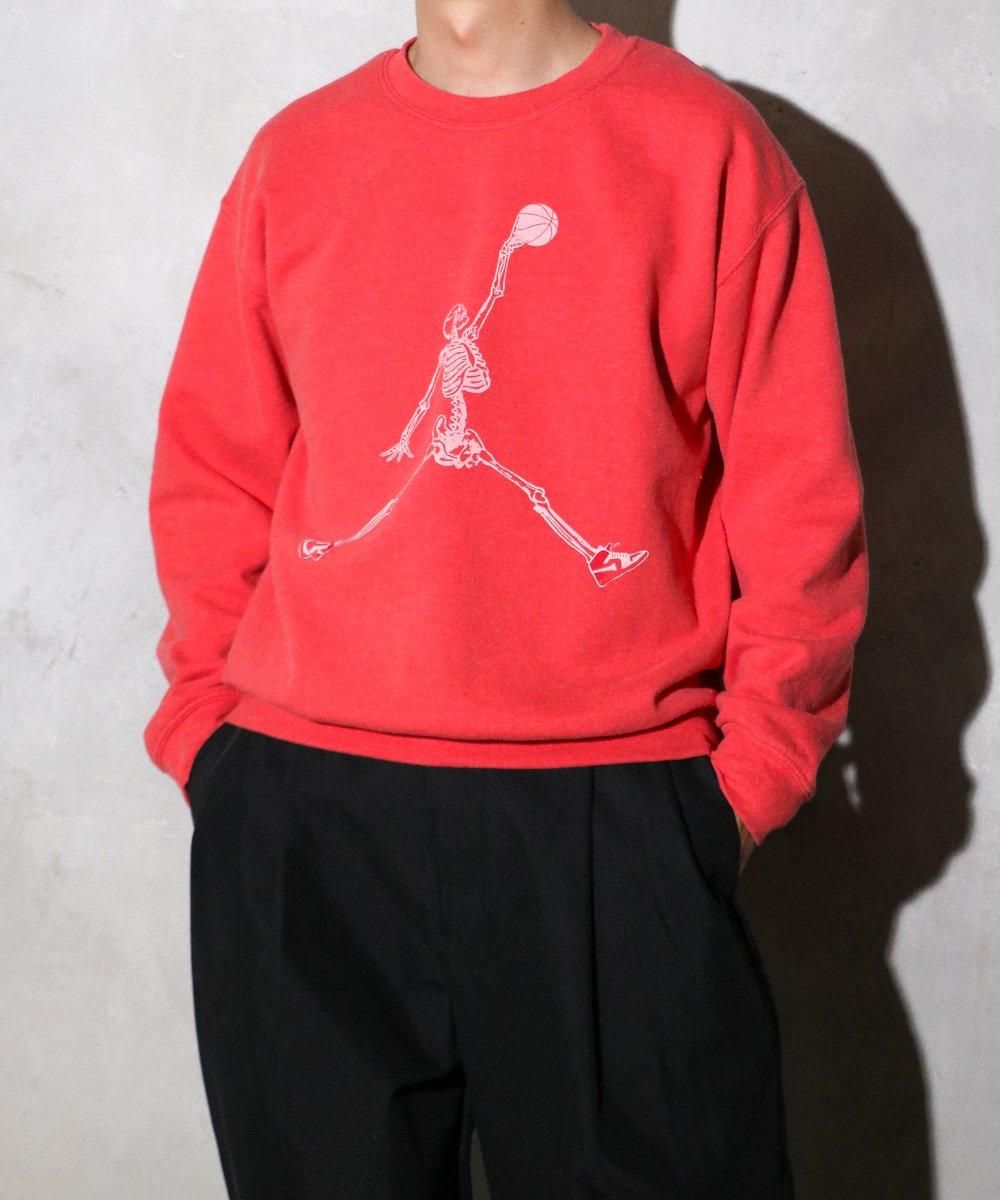 THRIFTY LOOK / JUMP SKULL CREW SWEAT