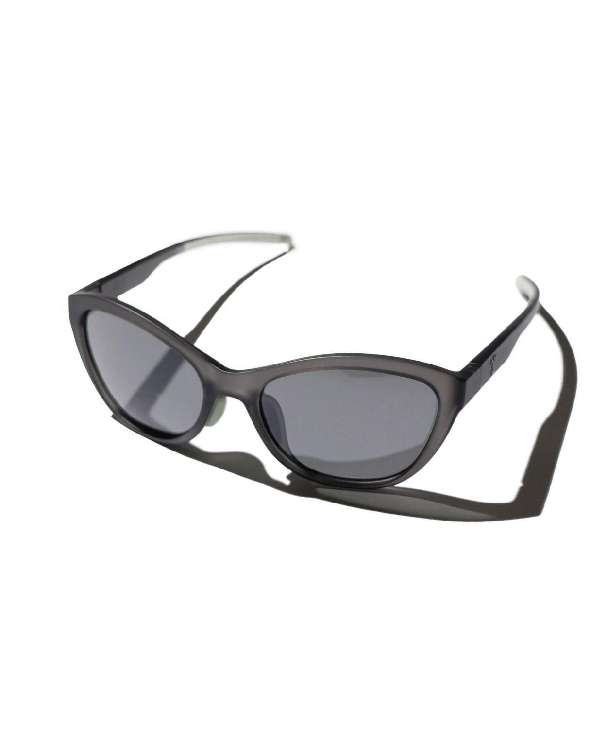 eye c u / YVR BK80 (BLACK)