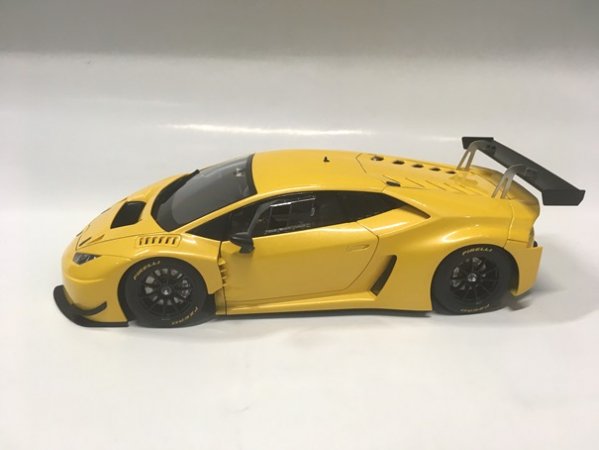 AutoArt製1/18ランボルギーニ ウラカン GT3 （パール・イエロー) - ミニカー専門店　Modellino -モデリーノ-