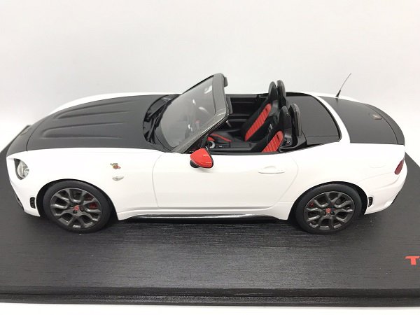 TopSpeed製1/18Abarth 124 Spider TURINI 1975 WHITE - ミニカー専門店　Modellino -モデリーノ-