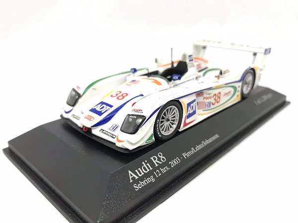 MINICHAMPS製1/43 Audi R8 チームチャンピオン(No38) - ミニカー専門店