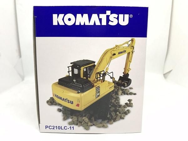 ユニバーサルホビー製 1/50 コマツ PC210LC-11 エクスカベーター