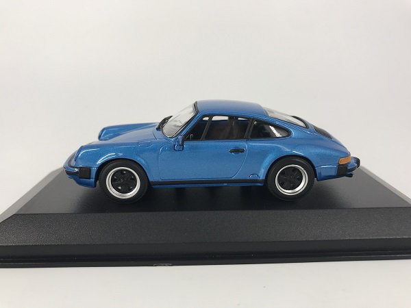 ミニチャンプス製 1/43 ポルシェ 911 SC 1979 ブルーメタリック - ミニカー専門店 Modellino -モデリーノ-