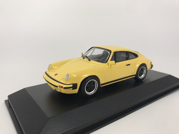 1/43 ポルシェ911 (930) ターボ 1977 グランプリホワイト - ミニカー