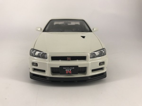 オートアート製 1/18 日産 スカイライン GT-R （R34）Vスペック II （ホワイトパール） - ミニカー専門店 Modellino  -モデリーノ-