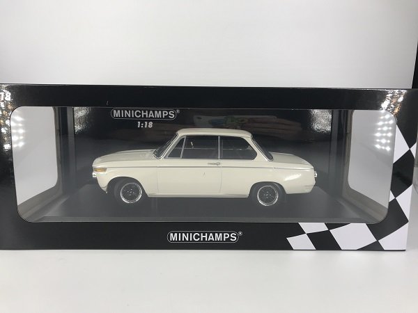 ミニチャンプス製 1/18 BMW 2002 1970 ホワイト (プレーンボディ 