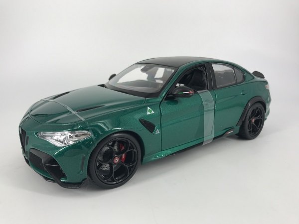 ホットトイズ製 1/18 アルファロメオ ジュリア GTA 2020 (ｸﾞﾘｰﾝﾒﾀﾘｯｸ) - ミニカー専門店 Modellino -モデリーノ-