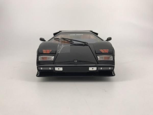 京商製 1/18 ランボルギーニ カウンタック ウォルター・ウルフ