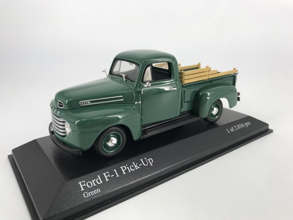 ミニチャンプス製 1/43　Ford PickUp 1949 (グリーン)