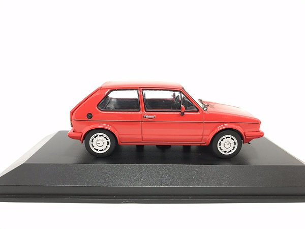 MINICHAMPS製　1/43 VW Golf GTI 1977 