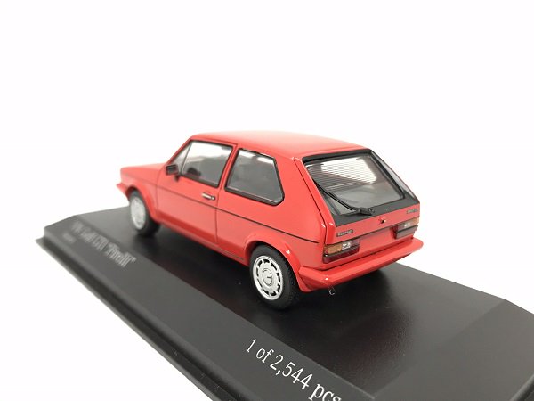 MINICHAMPS製 1/43 VW Golf GTI 1977 