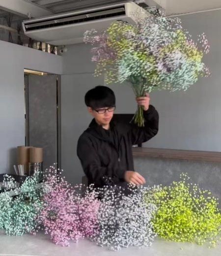 かすみ草 様♡ カラーかすみ草】染めかすみ草の花束（レインボータイプ）