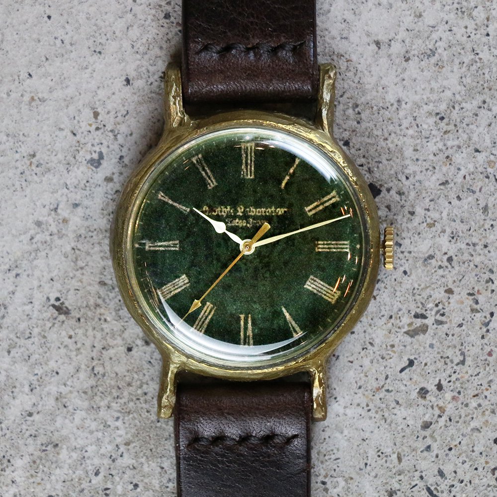 アンティークな腕時計 Classic Wristwatch 樹海 緑文字盤 | A STORY TOKYO