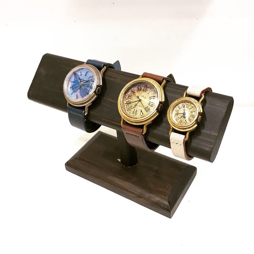 腕時計を飾る 時計スタンド 4本用 ウォールナット調 木製｜A STORY TOKYO
