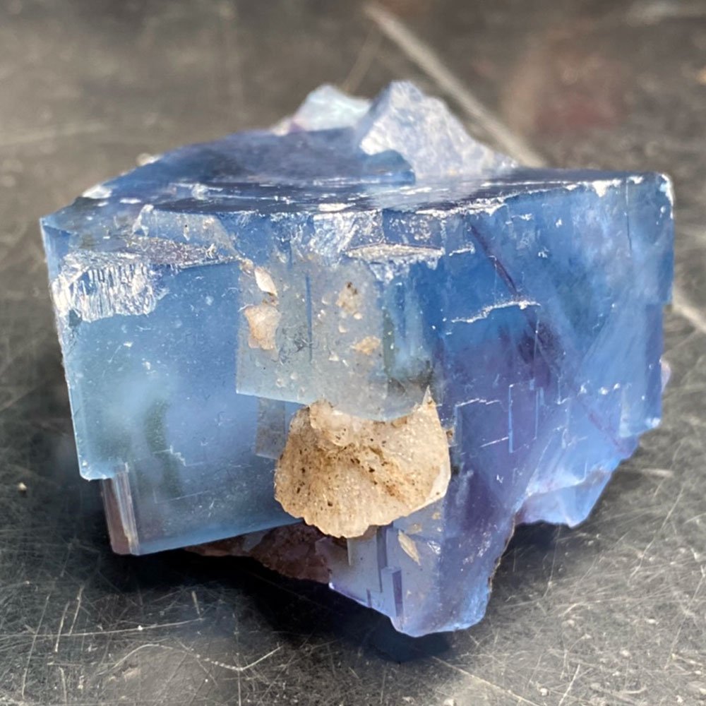 ブルーフローライト 原石 中国産 (Flourite) 寸法 : 50X50X35mm /約80