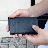 カガリユウスケ 薄型二つ折り財布 ブラック 黒壁 mw-13 bk【2020 有機的な個体】