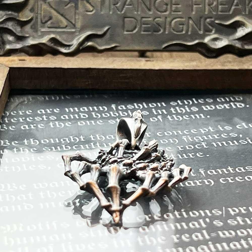 【ストレンジフリークデザインス】エンプーサ ペンダント＋チェーン セット STRANGE FREAK DESIGNS ストレンジフリークデザインス