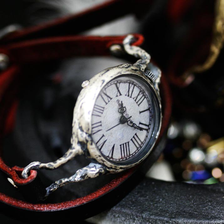 シルバーの腕時計の通販 Gothic Laboratory Eve Silver