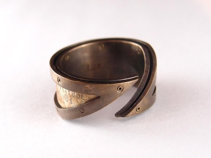 chord コード 太陽と月の手紙リング Letter Ring(真鍮)