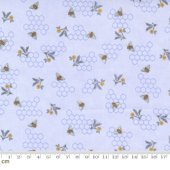 Honey And Lavender(ハニー アンド ラベンダー)-56087-18 ナチュラル 小さいミツバチ ハニカム柄 ｜布生地・ファブリック生地 通販なら手作り生地専門店『abeille』
