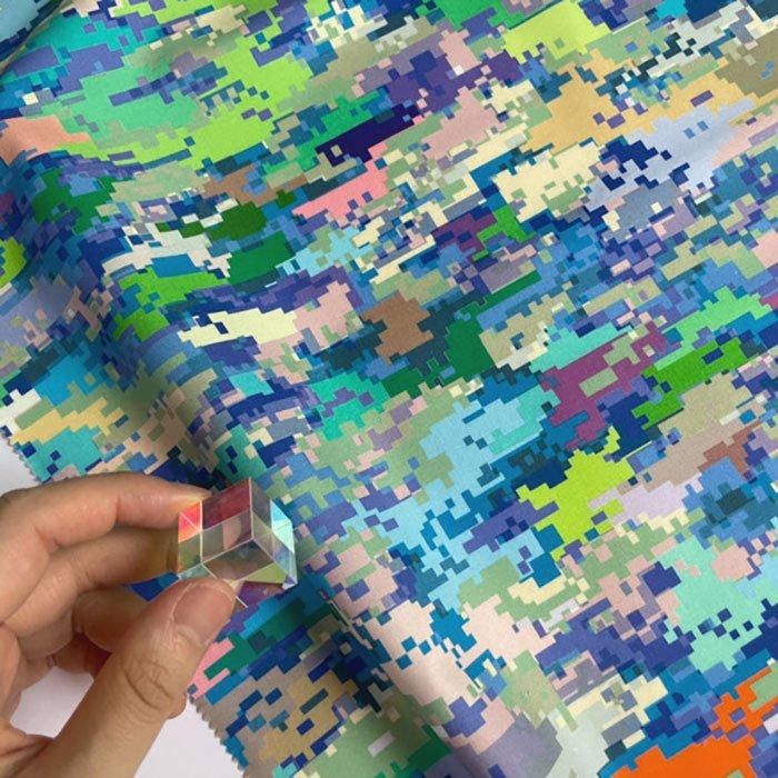 nora.-TX1020-BR-C カラフルなモザイク柄｜布生地・ファブリック生地