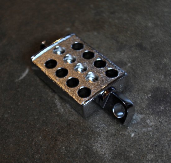 Drilled Kick Pedal 【Chrome】 - HWZN BROSS