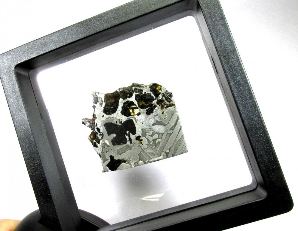 税込) パラサイト隕石 隕石 パラサイト 129g 74.4×47.2×19mm