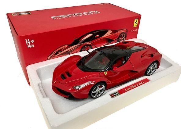 ラ フェラーリ　カスタム　1/18  ミニカー　美品　希少