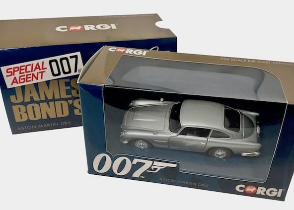 コーギー 1/36スケール「アストンマーティンDB5 007 GOLDENEYE」｜アストンマーティン、ミニカー｜【スターホビーミニカーストア】ミニカー と自動車の雑貨・グッズの総合通販サイト