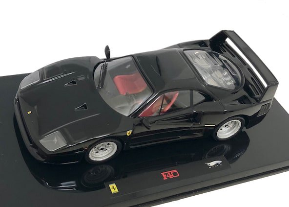 HotWheels Elite 1/43スケール「フェラーリF40」（ブラック