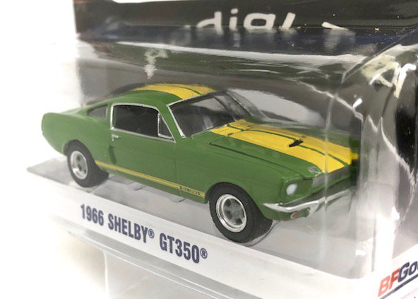 グリーンライト 1/64スケール「1966 シェルビー・GT350」（グリーン 