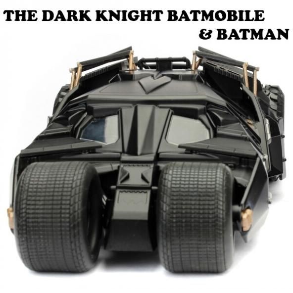 1/24スケール 2008 THE DARK KNIGHT BATMOBILE W/BATMAN 