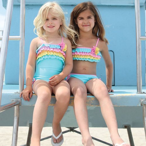 【残り一点！3Tのみ】Isobella and Chloe トリコロールフリルのワンピース水着（3T～10） - 輸入子供服・ドレス・ワンピースのお店  coppa