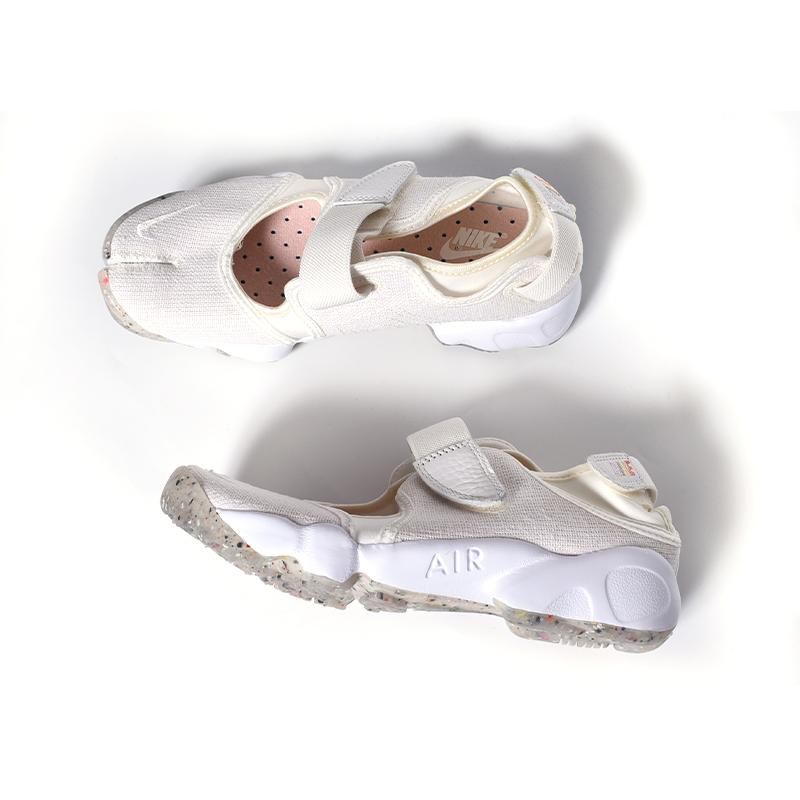 Nike Wmns Air Rift Gray Beige ナイキ ウィメンズ エアリフト サンダル スニーカー グレー ベージュ アイボリー 白 レディース Dj4639 121 海外限定 日本未発売 希少モデル スニーカー ショップ シューズ 大阪 北堀江 プレシャスプレイス Import Shoes