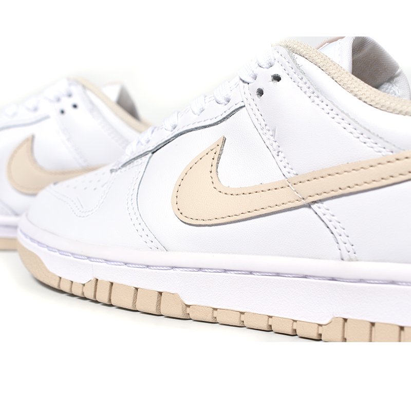 NIKE WMNS DUNK LOW 