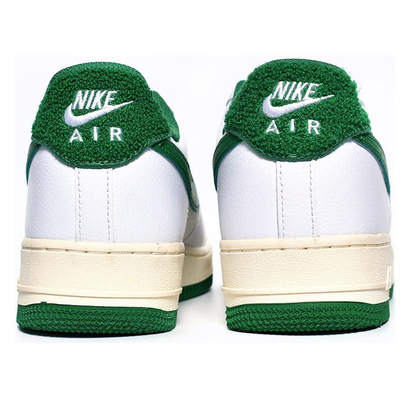 日本未発売 NIKE AIR FORCE 1 '07 LV8 