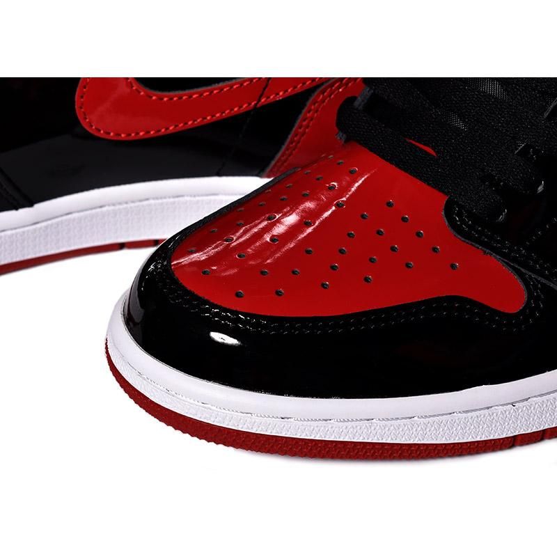 Nike Air Jordan 1 赤/黒 ハイカット　パテント NIKE ナイキ AIR JORDAN1 エアジョーダン1 パテントブレッド