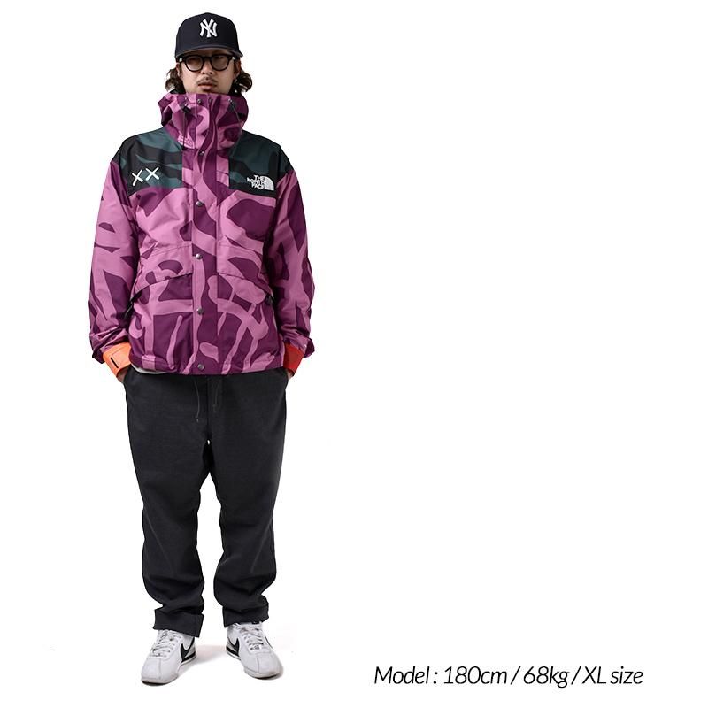 ノースフェイス NORTH FACE KAWS マウンテンパーカー M 新品