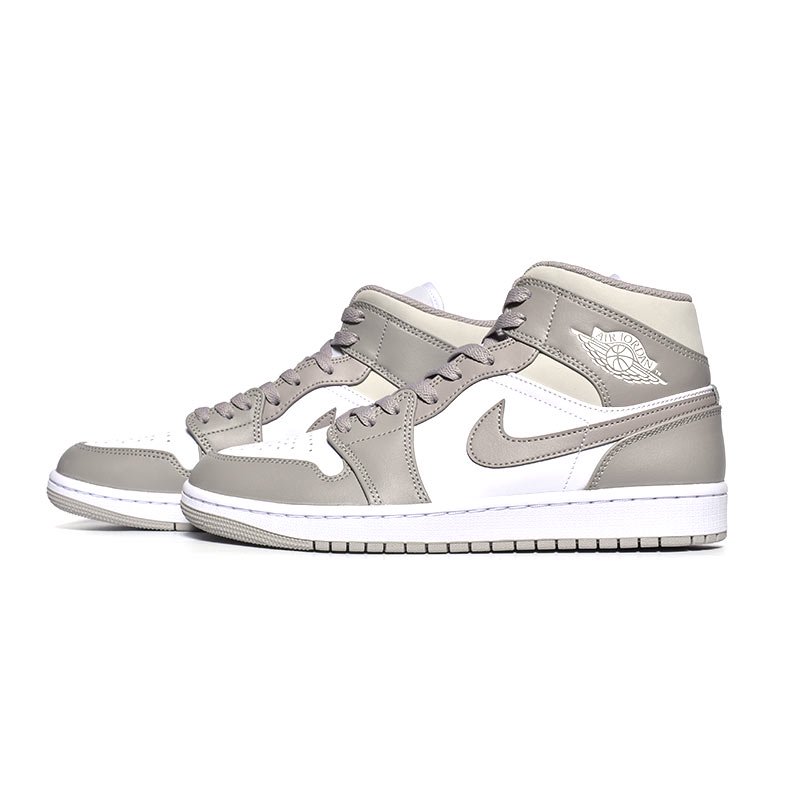 日本未発売 NIKE AIR JORDAN 1 MID 