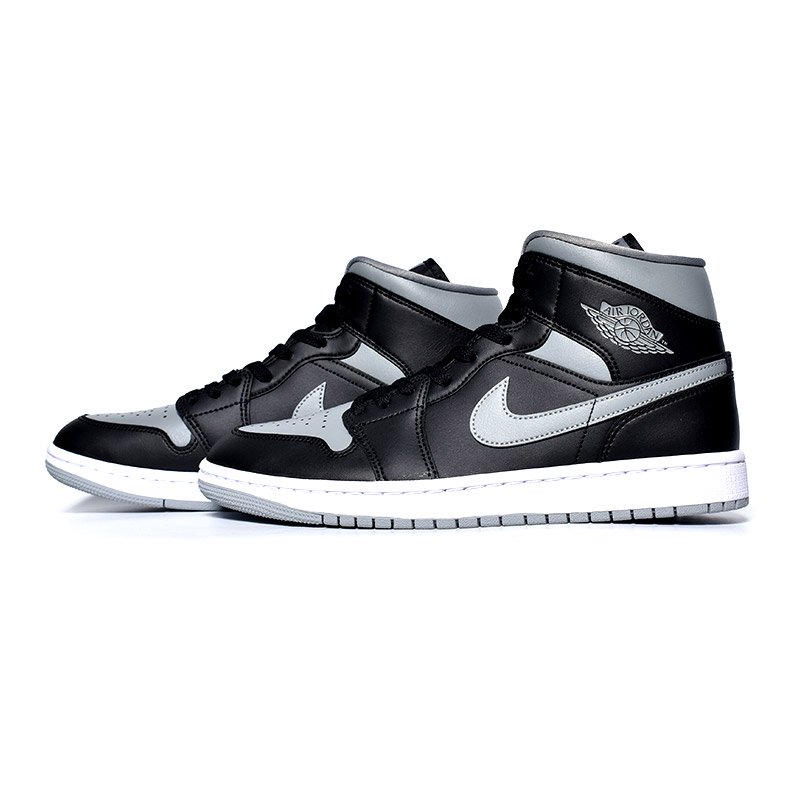 NIKE WMNS AIR JORDAN 1 MID 