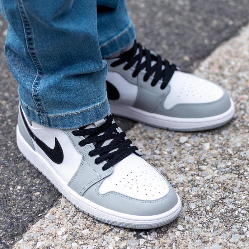 NIKE AIR JORDAN 1 MID LIGHT SMOKE GREY/WHITE ʥ  硼 1 ߥå ˡ (  ۥ磻 졼 554724-078 )β