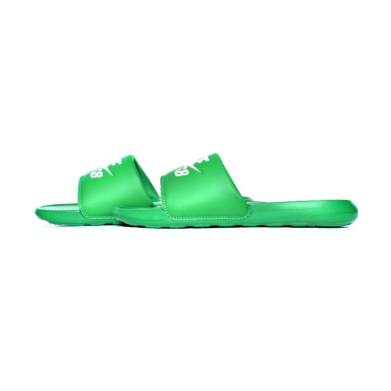 日本未発売 NIKE SB BENASSI VICTORI ONE SLIDE 