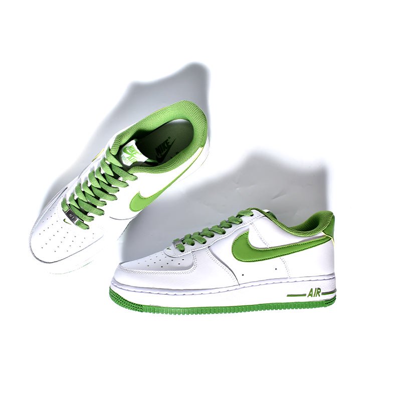 日本未発売 NIKE AIR FORCE 1 '07 